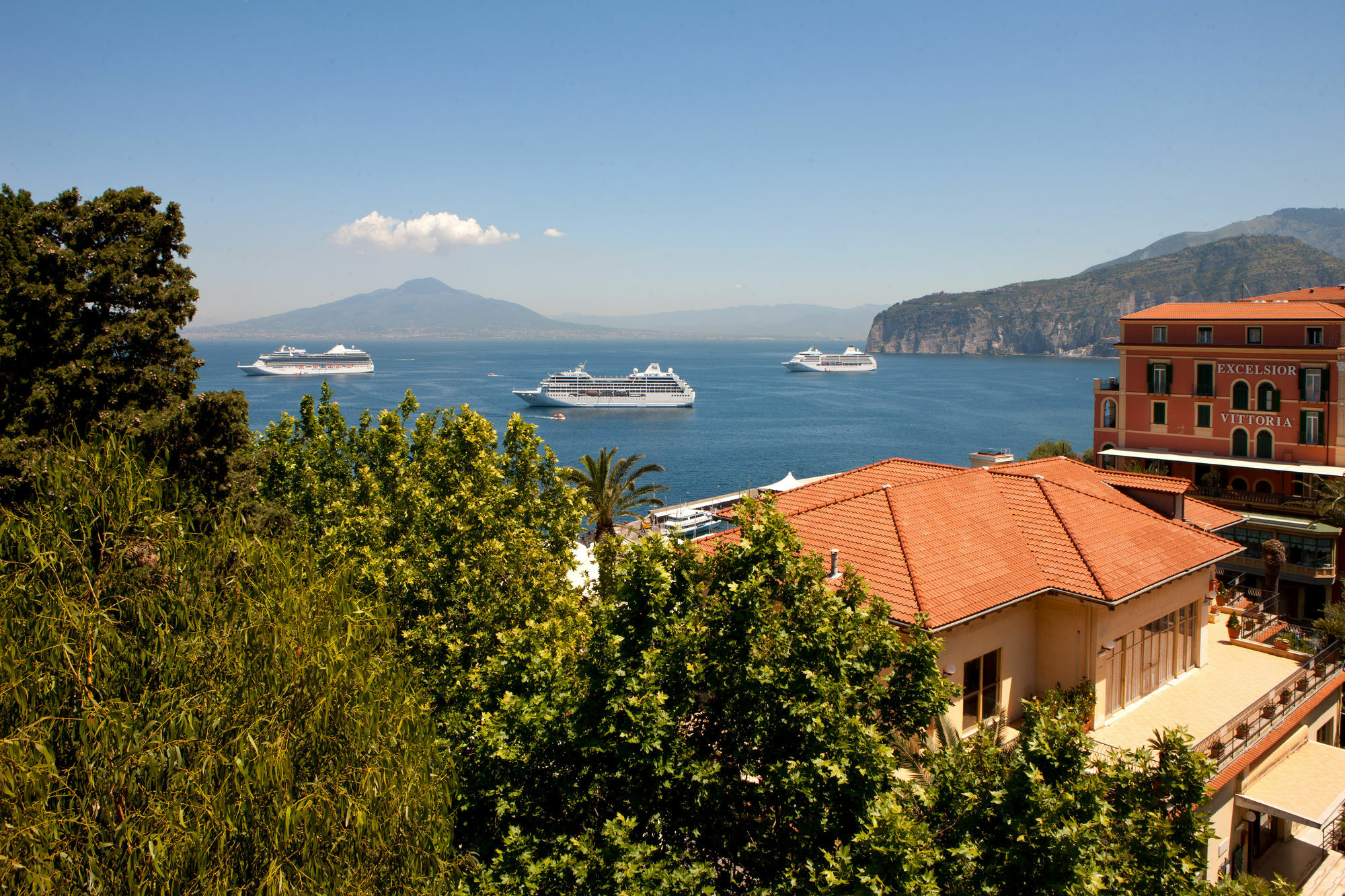 Al Centro Suites Sorrento Exterior photo